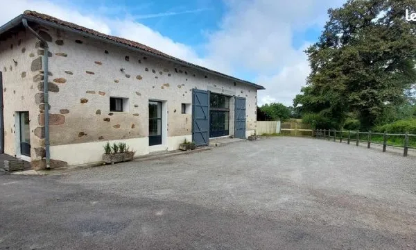 Propriété 15 pièces 100 m²