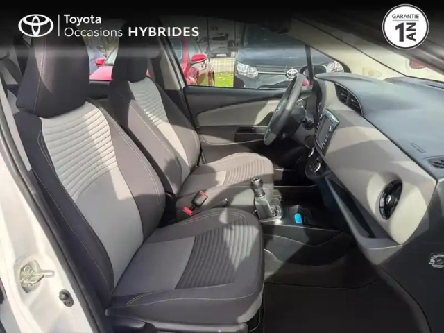 Toyota Yaris 70 vvt-i ultimate 5p — photo 6