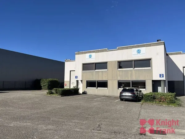 Local d'activité 396 m²
