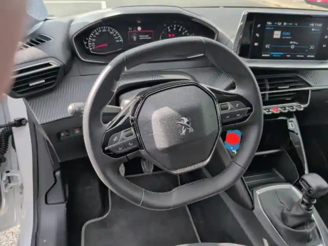 Peugeot 208 puretech 100 s&amp;s bvm6 — photo 49