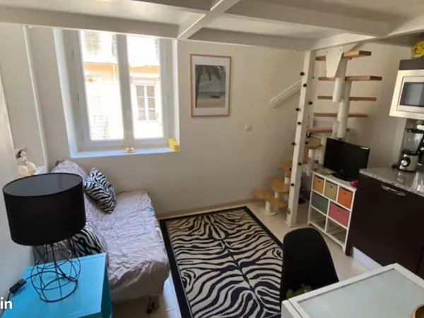 Superbe studio carré d'or Nice