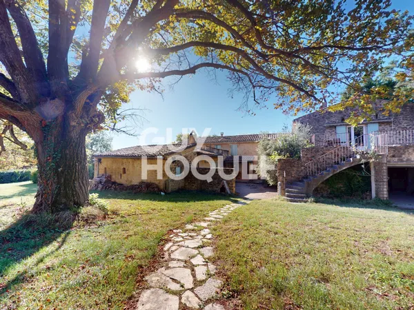 Maison à vendre de 8 pièces de 260 m²