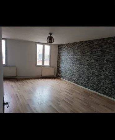 Loue appartement T3 à Sallaumines 650