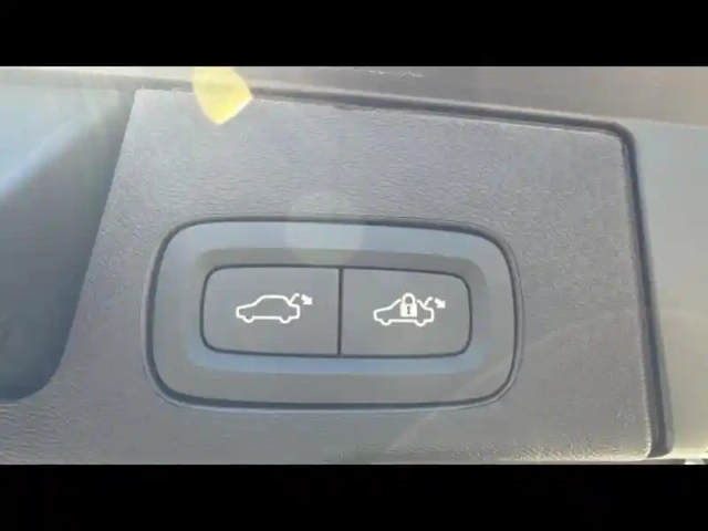 Volvo Xc60 t6 hybride rechargeable 253 + 145ch start geartronic 8 awd — photo 10