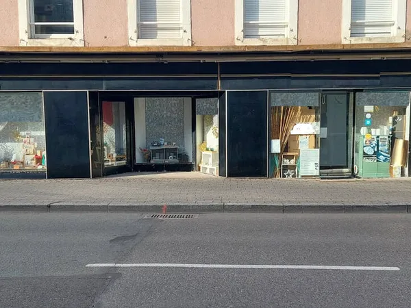 Audincourt a vendre en exclusivite local commercial de 109m2