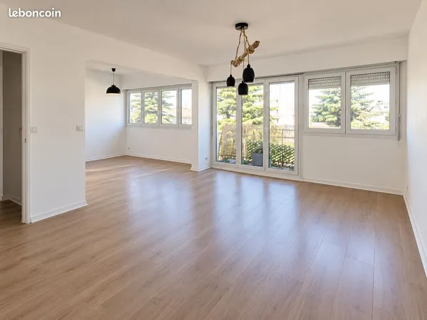 T3 73 m² avec balcon, cave et parking, Cognac, vente directe
