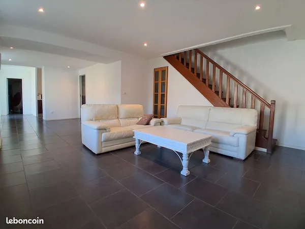 Maison 7 pièces 148 m²