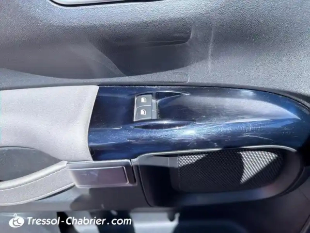 Citroën C4 cactus bluehdi 100 s&amp;s bvm6 shine — photo 28