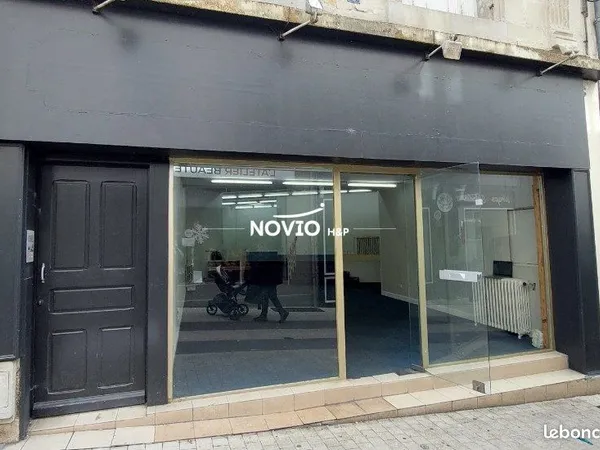 Local commercial 150 m² Châtellerault
