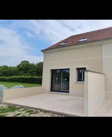 Maison a louer A SAACY SUR MARNE Gare, ecole sur place