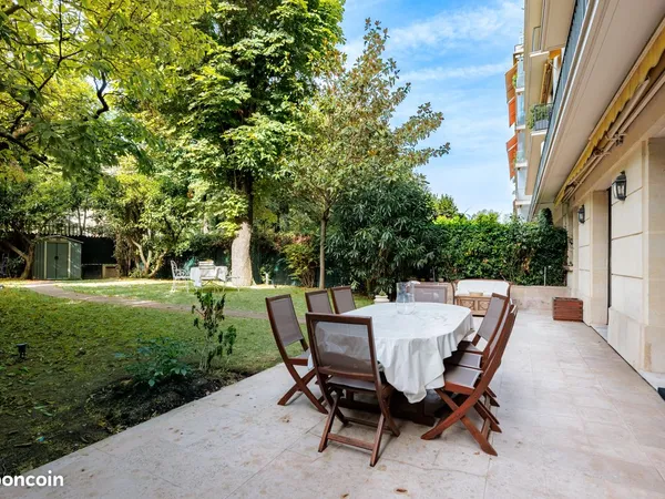 Neuilly/Seine - Duplex 6 pièces, 181 m², 5 chambres, Rez-de-jardin d'exception, Parking, Cave