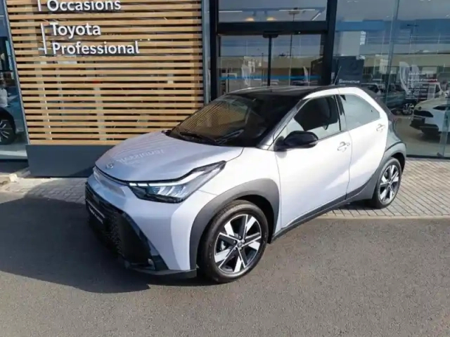 Toyota Aygo X 116h graphic