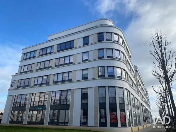 Bureaux 84 m²