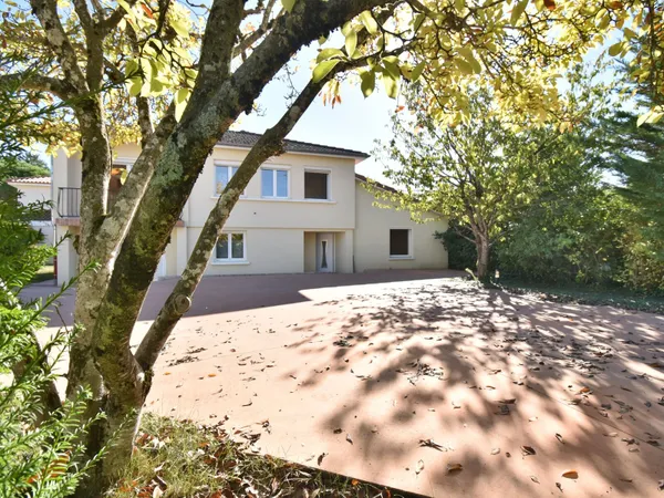 Maison 6 pièces 130 m²