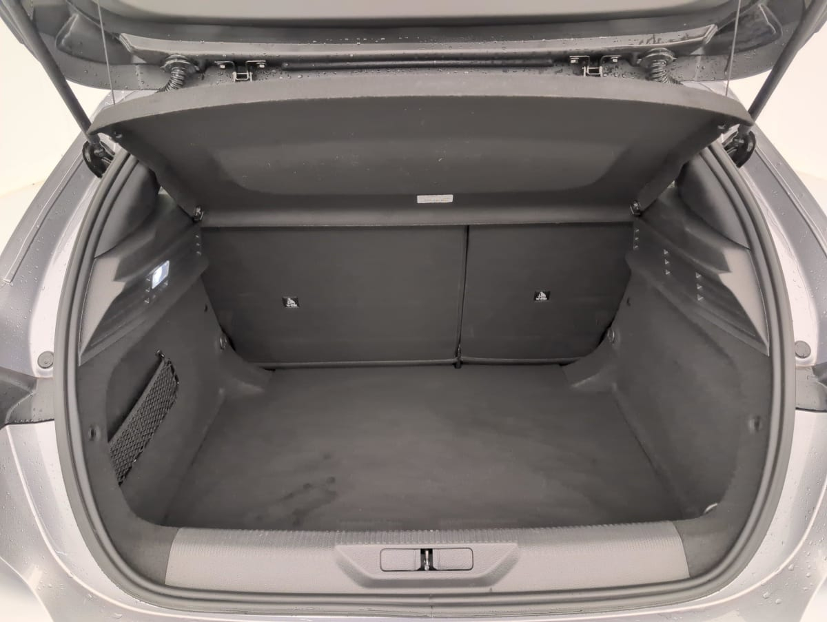 Peugeot 308 — photo 11