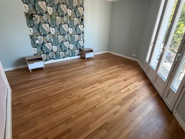 À LOUER - Spacieux appartement T3 avec grande terrasse dans quartier calme et résidentiel