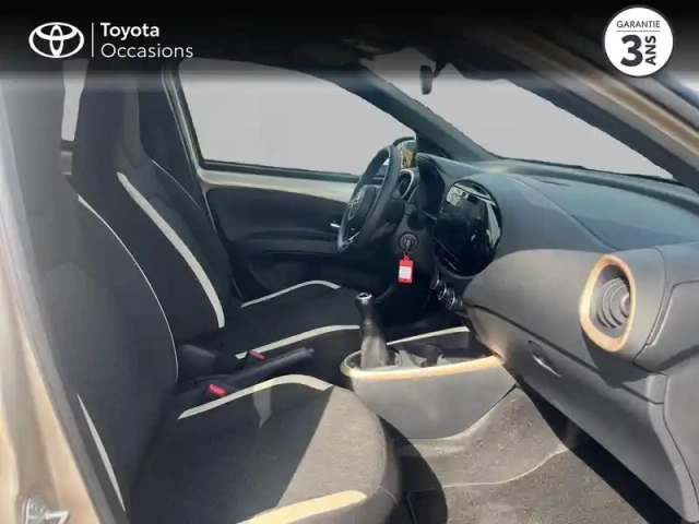Toyota Aygo X 1.0 vvt-i 72ch design my24 — photo 6