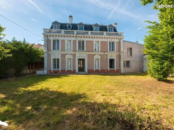 Villa 11 pièces 227 m²