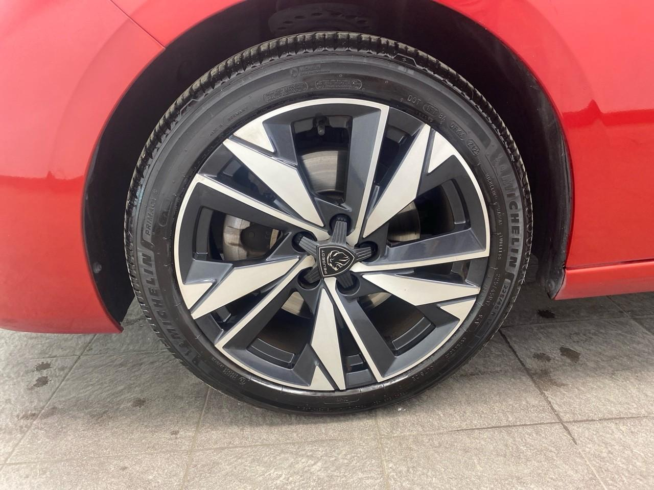 Peugeot 308 sw puretech 130ch s&s bvm6 allure — photo 11