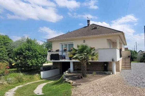 Belle maison traditionnelle