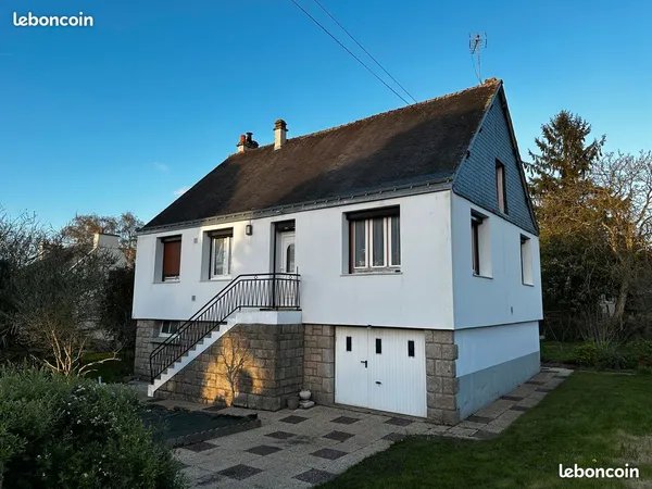 Maison de charme de 95 m² avec fort potentiel au coeur de Guégon -Terrain constructible de 1 200 m²