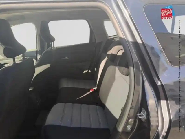 Dacia Duster 1.3 tce 150ch fap extreme 4x2 edc — photo 11