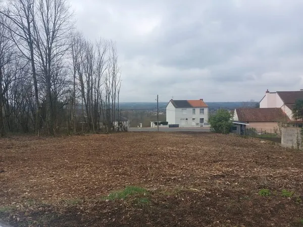 Hauteurs de Vichy, magnifique terrain de 1010 m2 à Abrest.