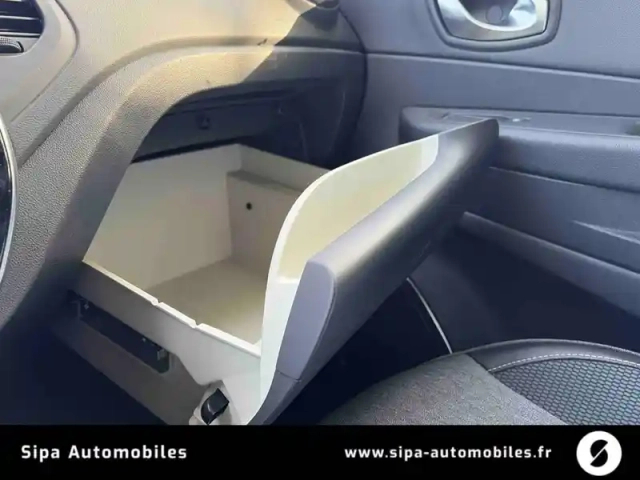 Renault Captur tce 90 energy — photo 28