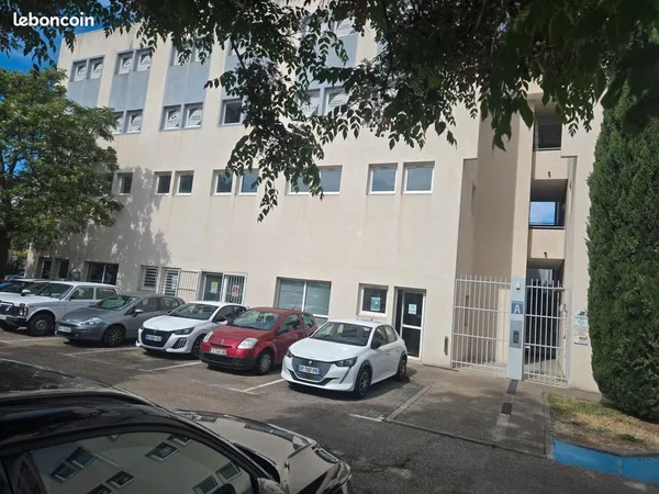 Bureau de 38m2 a louer nimes marechal juin