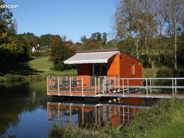 Terrain de 3.4 Hectares avec étangs et gites flottants