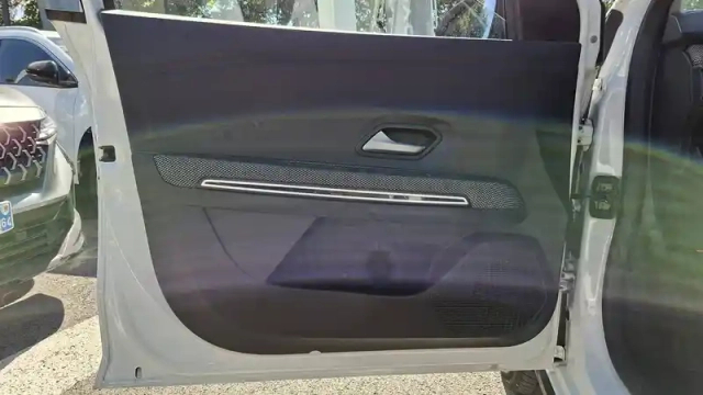 Dacia Jogger eco-g 100 5 places — photo 33