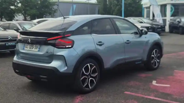 Citroën C4 e- 136 ch automatique — photo 24
