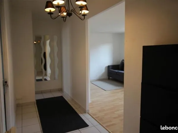 Location - Appartement - 3 pièces + cuisine - 69,25 m²