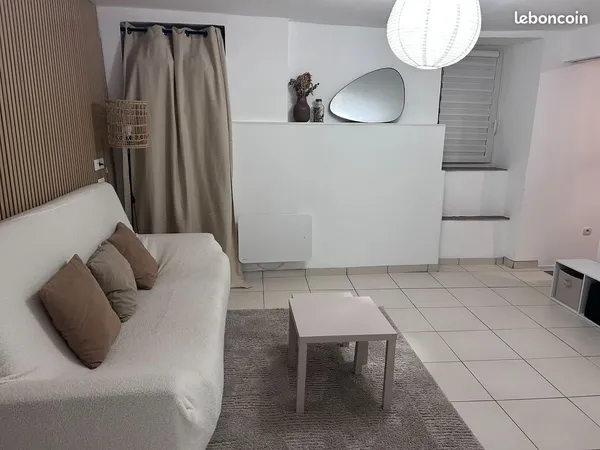 Studio meublé 27 m² - Indépendant + Cour - Ludes (51500)