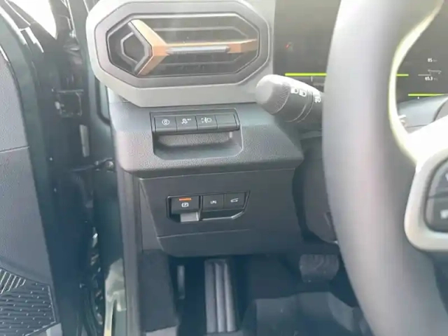 Dacia Bigster hybrid-g 150 4x4 — photo 19