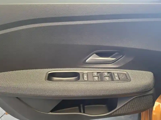 Dacia Sandero eco-g 100 — photo 15