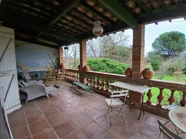 Demeure 10 pièces 252 m²