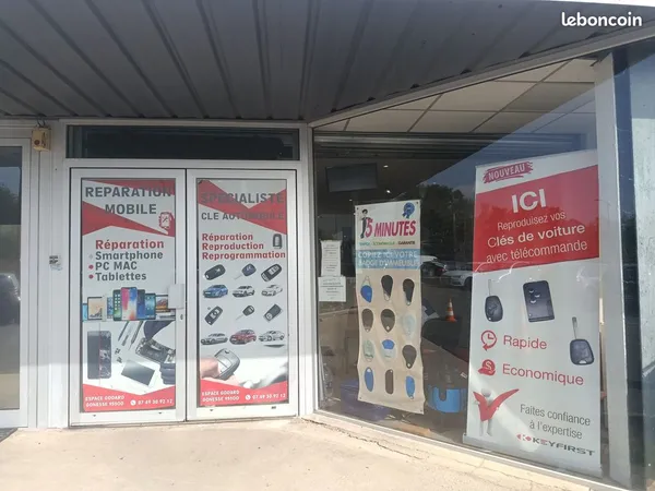 BUREAU 45 m² EN RDC - GONESSE - SANITAIRES PRIVÉS