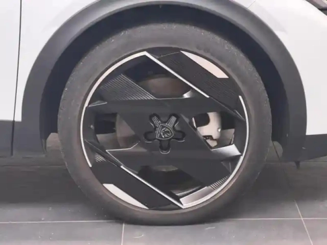 Peugeot 408 phev 225ch gt e-eat8 toit pano 7.4 kw camera 360 alcantara — photo 6