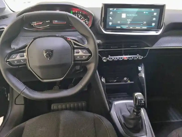 Peugeot 208 puretech 100 s&amp;s bvm6 — photo 8