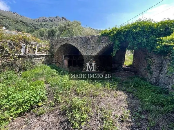 Terrain constructible 328 m²