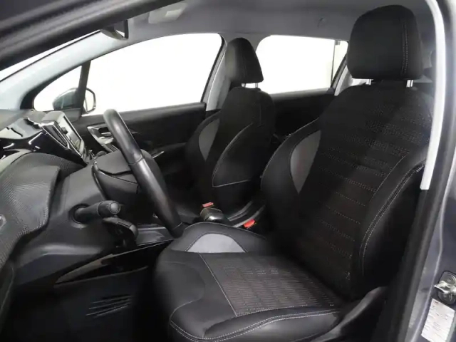 Peugeot 2008 1.2 puretech 110ch allure s&amp;s eat6 — photo 13