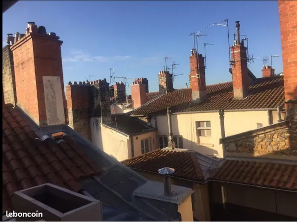 Lyon 2e | jacobins | studio de charme avec ascenseur