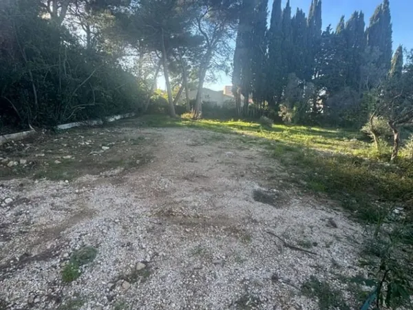 Terrain 580 m²