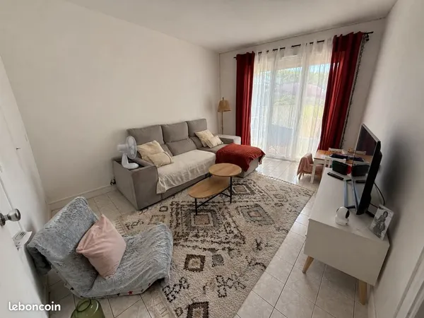 À LOUER - T2 de 46 m² avec balcon et parking - Quartier Victor Hugo, Angoulême
