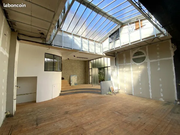LOCAL D'ACTIVITE 97 m² NICE