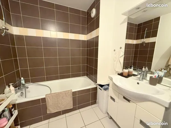 À LOUER - T3 RÉCENT DRANCY (67m2)