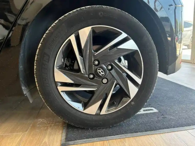 Hyundai I20 1.0 t-gdi 100 dct-7 hybrid 48v — photo 20