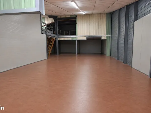 Entrepôt/Local 535 m2