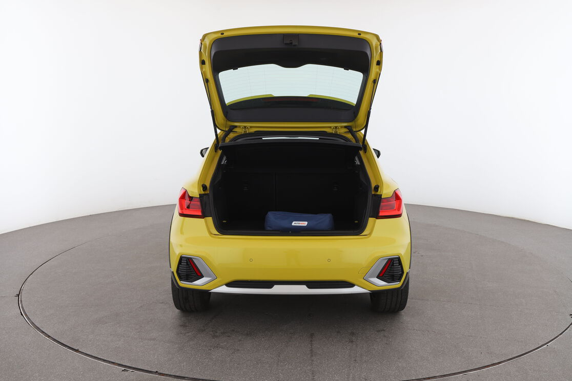 Audi A1 allstreet 35 TFSI S Tronic 7 — photo 15